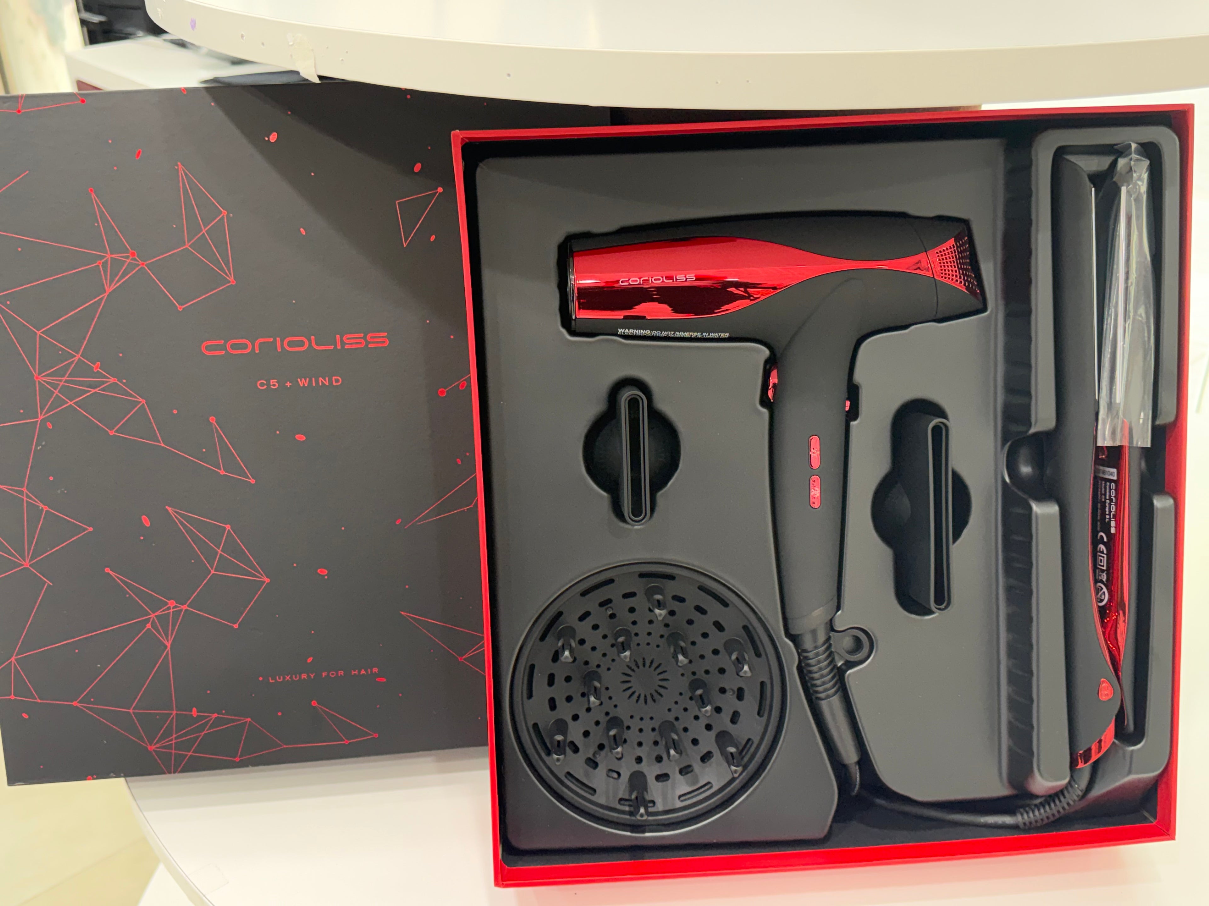 KIT PLANCHA C5 + SECADOR WIND BLACK RED