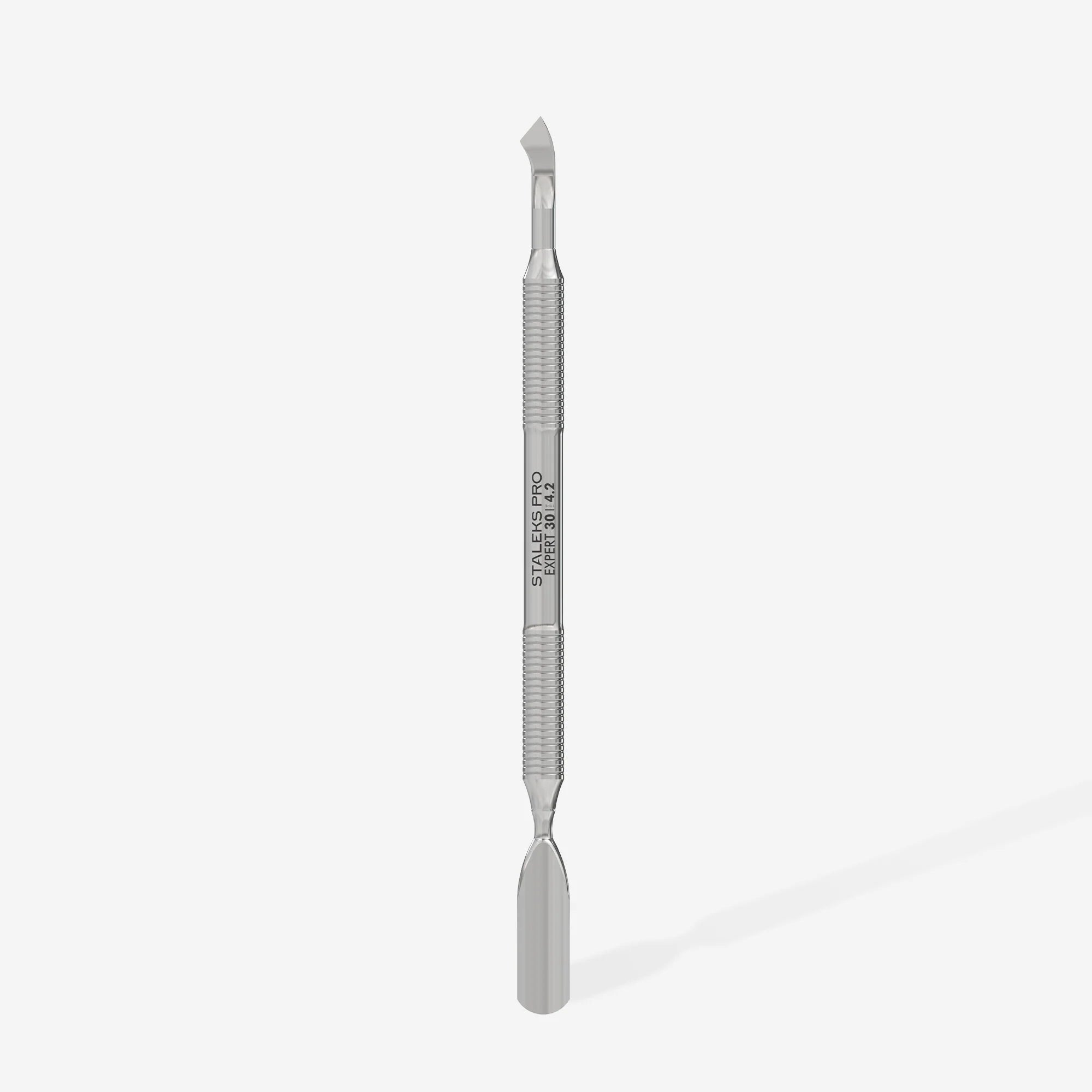 STALEKS PRO EMPUJADOR DE MANICURA EXPERT 30/4,2 CUCHARA/CUCHILLA DOBLADA