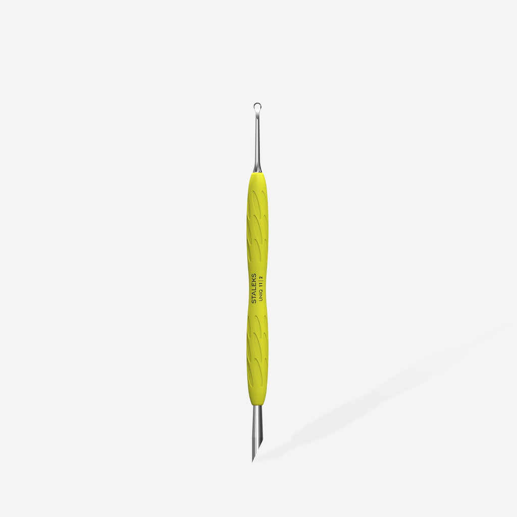 STALEKS PRO EMPUJADOR DE MANICURA UNIQ 11 "GUMMY" MANGO DE SILICONA 11/2 PALITO DE NARANJO Y ANILLO