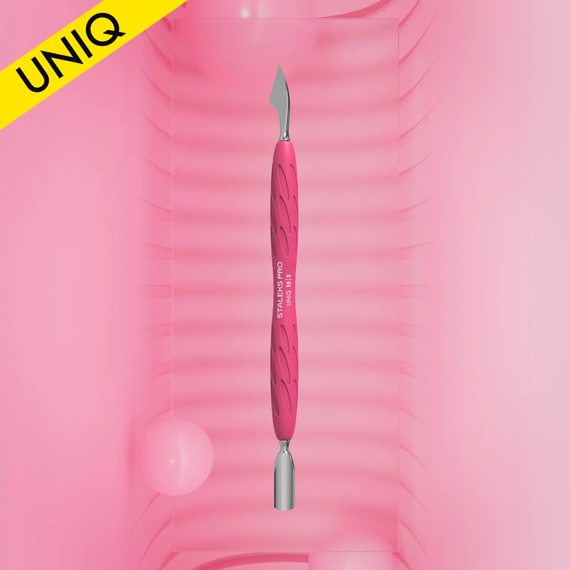 STALEKS PRO EMPUJADOR DE MANICURA UNIQ 10 "GUMMY" MANGO DE SILICONA 10/3